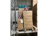 Partij diverse kerstballen unbreakable&seamless d10cm 9/tube (50 tubes) - afbeelding 1 van  1