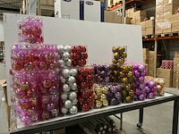 Partij diverse kerstballen unbreakable&seamless d10cm 9/tube (66 tubes) - afbeelding 1 van  11