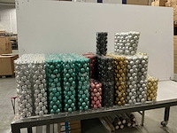 Partij diverse kerstballen unbreakable&seamless d5cm 30/tube (103 tubes) - afbeelding 1 van  11