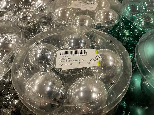 Partij diverse kerstballen unbreakable&seamless d5cm 30/tube (103 tubes) - afbeelding 12 van  14