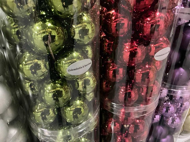 Partij diverse kerstballen unbreakable&seamless d5cm 30/tube (132 tubes) - afbeelding 7 van  19