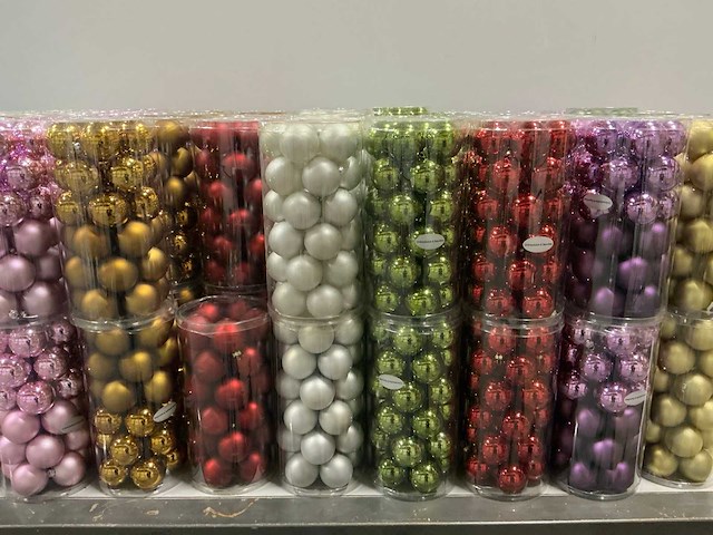 Partij diverse kerstballen unbreakable&seamless d5cm 30/tube (132 tubes) - afbeelding 6 van  6