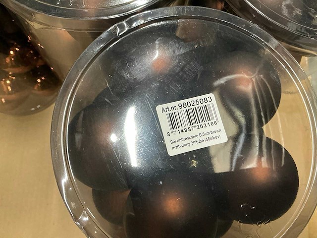 Partij diverse kerstballen unbreakable&seamless d5cm 30/tube (195 tubes) - afbeelding 8 van  9