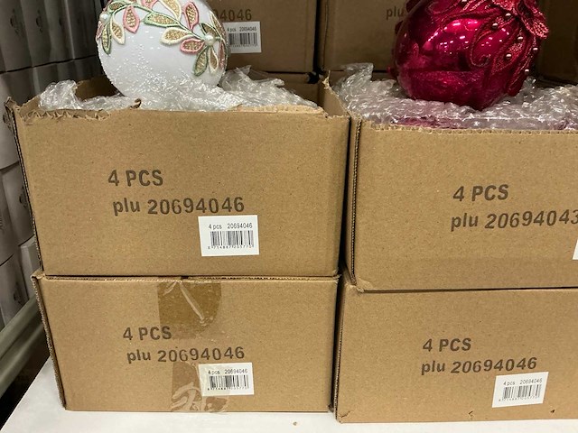 Partij diverse kerstballen/kersthangers (259x) - afbeelding 9 van  15