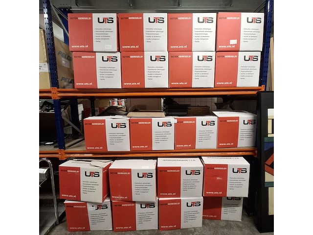 Partij diverse keuken inventaris - afbeelding 1 van  16