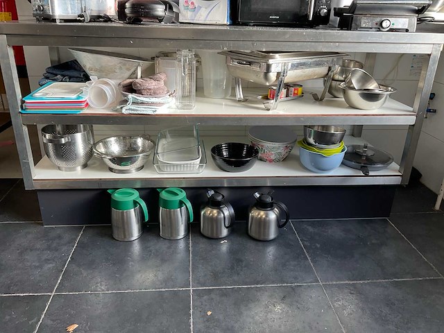 Partij diverse keukenbenodigdheden - afbeelding 1 van  5