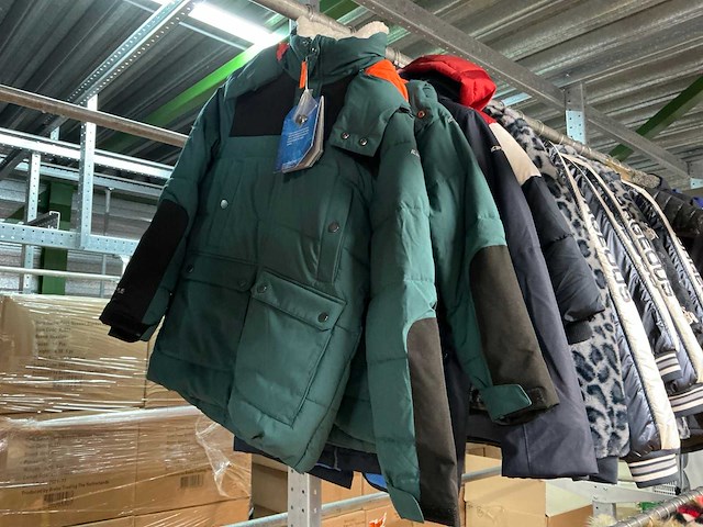 Partij diverse kinderjassen o.a cars/icepeak/etc (96x) - afbeelding 6 van  28