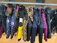 Partij diverse kinderjassen o.a cars/icepeak/etc (96x) - afbeelding 23 van  28