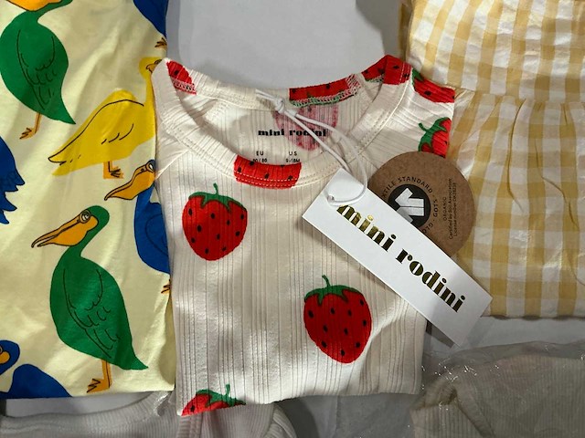 Partij diverse kinderkleding o.a kappa/makia/nameit/minirodini etc (65x) - afbeelding 6 van  18
