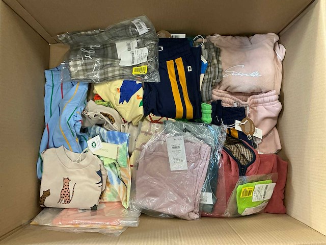 Partij diverse kinderkleding o.a kappa/makia/nameit/minirodini etc (65x) - afbeelding 11 van  18
