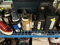 Partij diverse kinderschoenen o.a hip/converse/nike/puma/etc (250x) - afbeelding 20 van  41