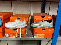 Partij diverse kinderschoenen o.a hip/converse/nike/puma/etc (250x) - afbeelding 32 van  41