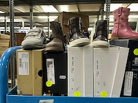 Partij diverse kinderschoenen o.a hip/converse/nike/puma/etc (250x) - afbeelding 39 van  41