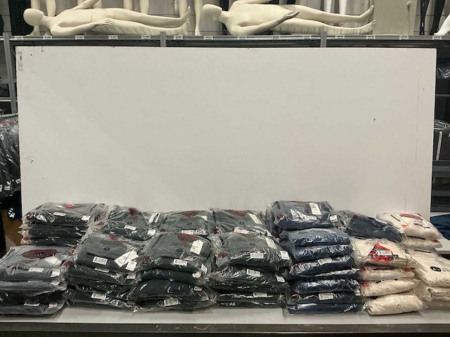 Partij diverse kings of indigo bovenkleding (100x) - afbeelding 12 van  23