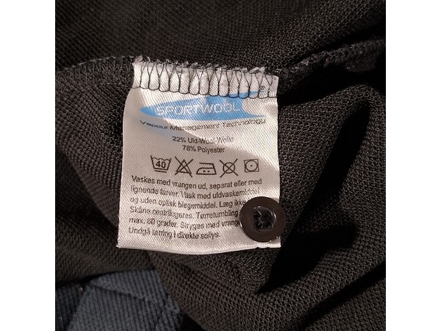 Partij diverse kleding en polo's - afbeelding 9 van  13