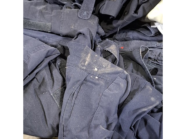 Partij diverse kleding en polo's - afbeelding 13 van  13