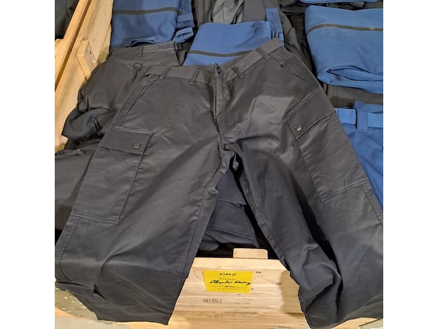 Partij diverse kleding - afbeelding 2 van  13