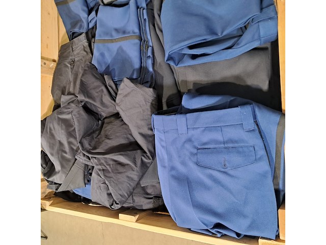 Partij diverse kleding - afbeelding 4 van  13