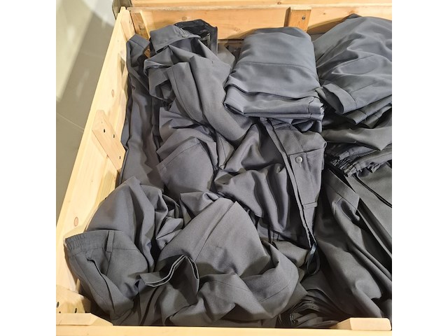 Partij diverse kleding - afbeelding 7 van  10