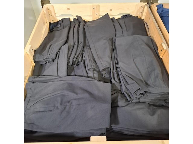 Partij diverse kleding - afbeelding 3 van  10