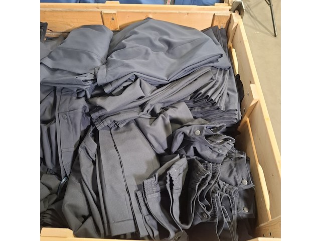 Partij diverse kleding - afbeelding 6 van  10