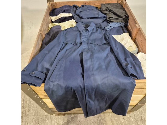 Partij diverse kleding - afbeelding 5 van  8
