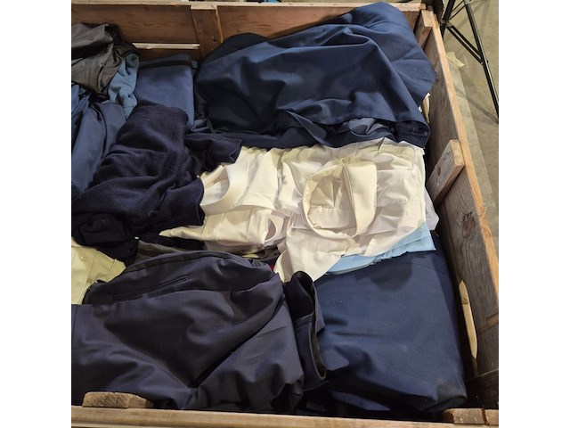 Partij diverse kleding - afbeelding 7 van  8