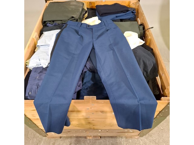 Partij diverse kleding - afbeelding 7 van  9