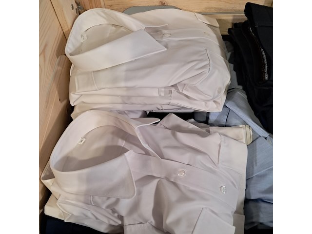 Partij diverse kleding - afbeelding 7 van  8