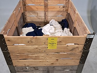 Partij diverse kleding - afbeelding 1 van  16