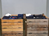 Partij diverse kleding - afbeelding 1 van  11