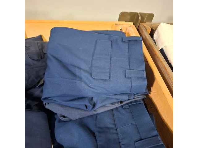 Partij diverse kleding - afbeelding 7 van  11