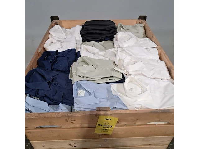 Partij diverse kleding - afbeelding 2 van  8