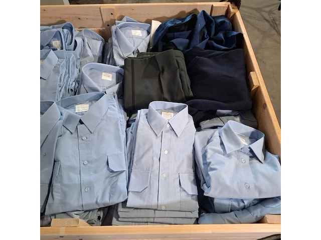 Partij diverse kleding - afbeelding 3 van  12
