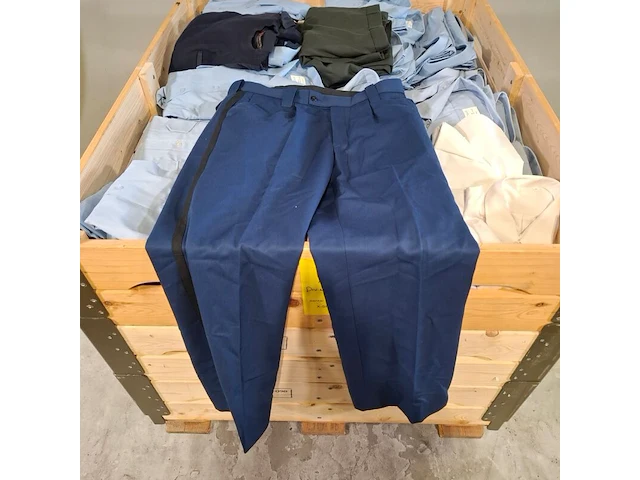 Partij diverse kleding - afbeelding 8 van  12