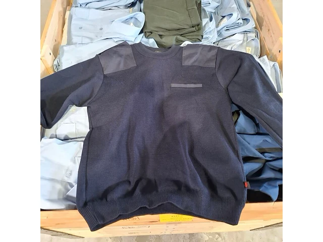 Partij diverse kleding - afbeelding 10 van  12