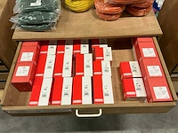 Partij diverse klembeugels (128 verpakkingen) - afbeelding 7 van  14