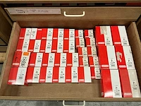 Partij diverse klembeugels (128 verpakkingen) - afbeelding 10 van  14