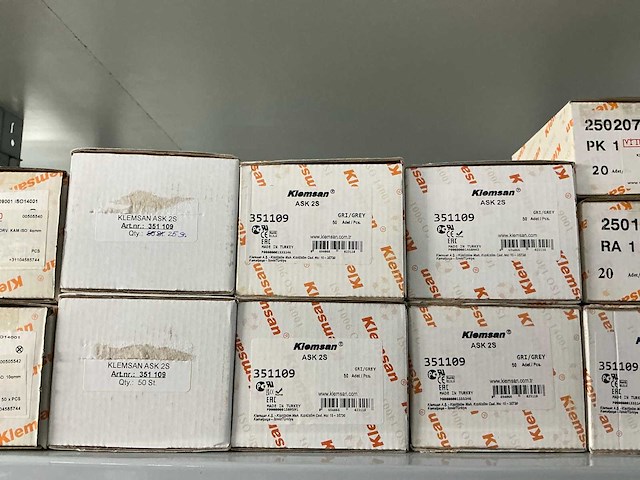 Partij diverse klemsan klemmen/eindplaten/etc - afbeelding 3 van  29