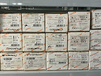 Partij diverse klemsan klemmen/eindplaten/etc - afbeelding 6 van  29