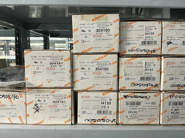 Partij diverse klemsan klemmen/eindplaten/etc - afbeelding 7 van  29