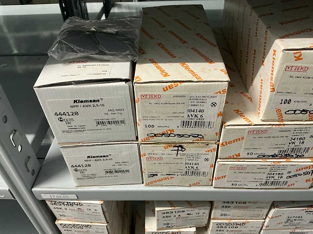 Partij diverse klemsan klemmen/eindplaten/etc - afbeelding 16 van  29