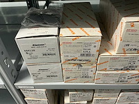 Partij diverse klemsan klemmen/eindplaten/etc - afbeelding 16 van  29