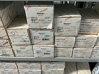 Partij diverse klemsan klemmen/eindplaten/etc - afbeelding 18 van  29