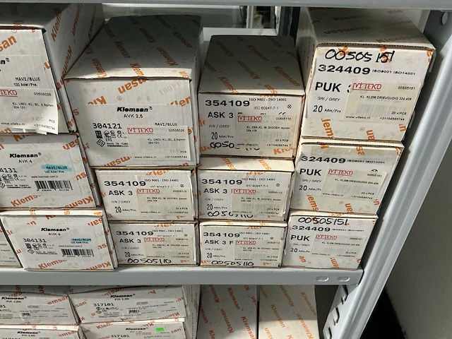 Partij diverse klemsan klemmen/eindplaten/etc - afbeelding 19 van  29