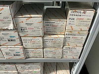 Partij diverse klemsan klemmen/eindplaten/etc - afbeelding 19 van  29