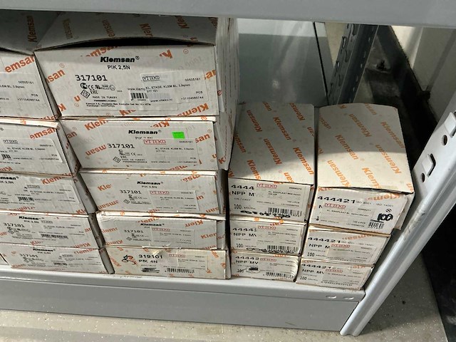 Partij diverse klemsan klemmen/eindplaten/etc - afbeelding 20 van  29