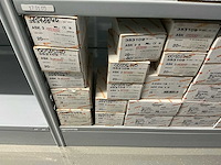 Partij diverse klemsan klemmen/eindplaten/etc - afbeelding 22 van  29