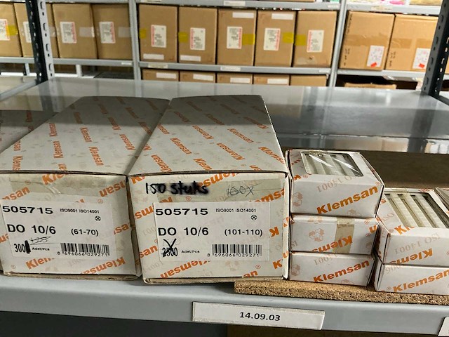 Partij diverse klemsan markeringsplaatjes (285x) verpakkingen - afbeelding 10 van  58