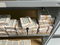 Partij diverse klemsan markeringsplaatjes (285x) verpakkingen - afbeelding 18 van  58